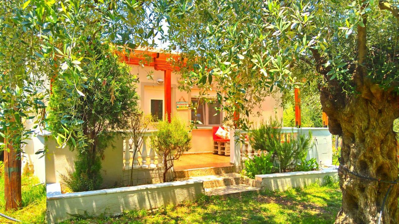 Sunray Separate Villa Skala Sotiros Exterior foto